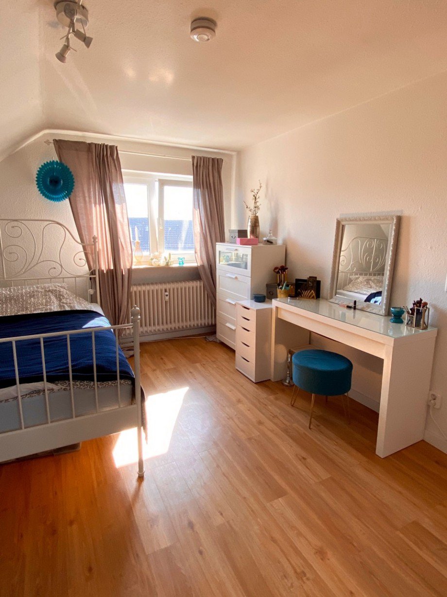 Schlafzimmer Dachgeschosswohnung Weiterstadt