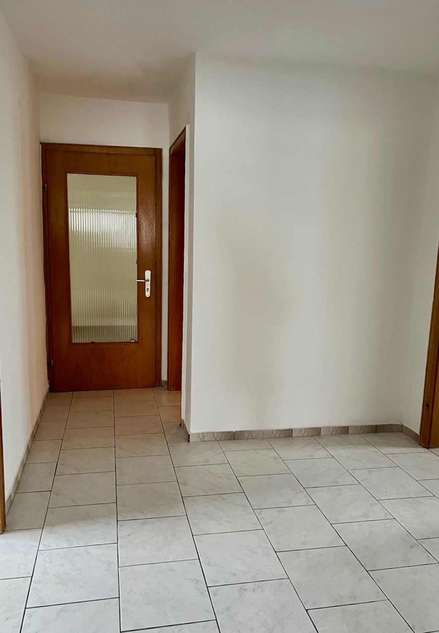 Racano Immobilien Flur 2 Dachgeschosswohnung Messel