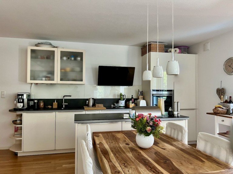 K�che mit Essbereich Darmstadt Erdgeschosswohnung Gro�z�gige und lichtdurchflutete 3 Zimmer-Wohnung mit Terrasse & Garten