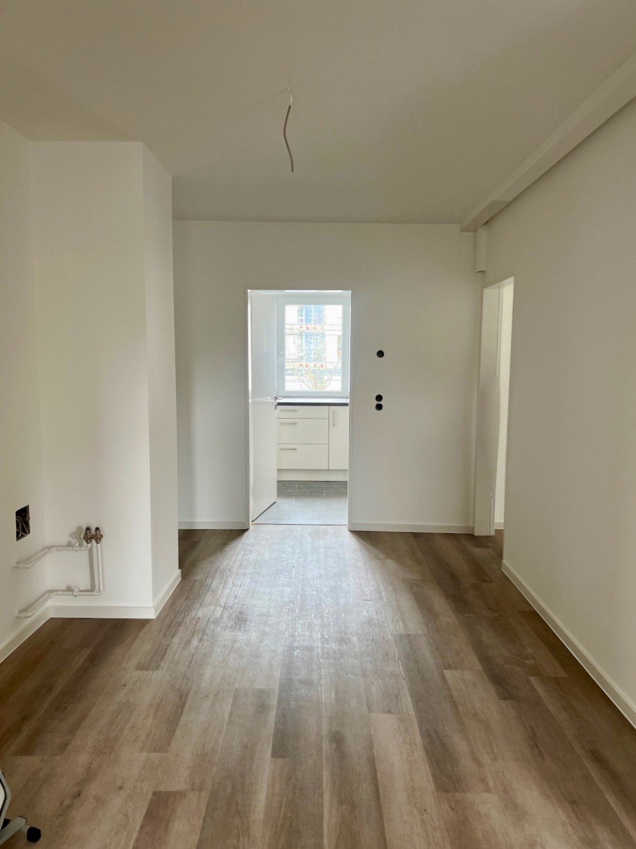 Flur Whg.li Innenstadt RacanoImmobilien.jpeg Etagenwohnung Darmstadt