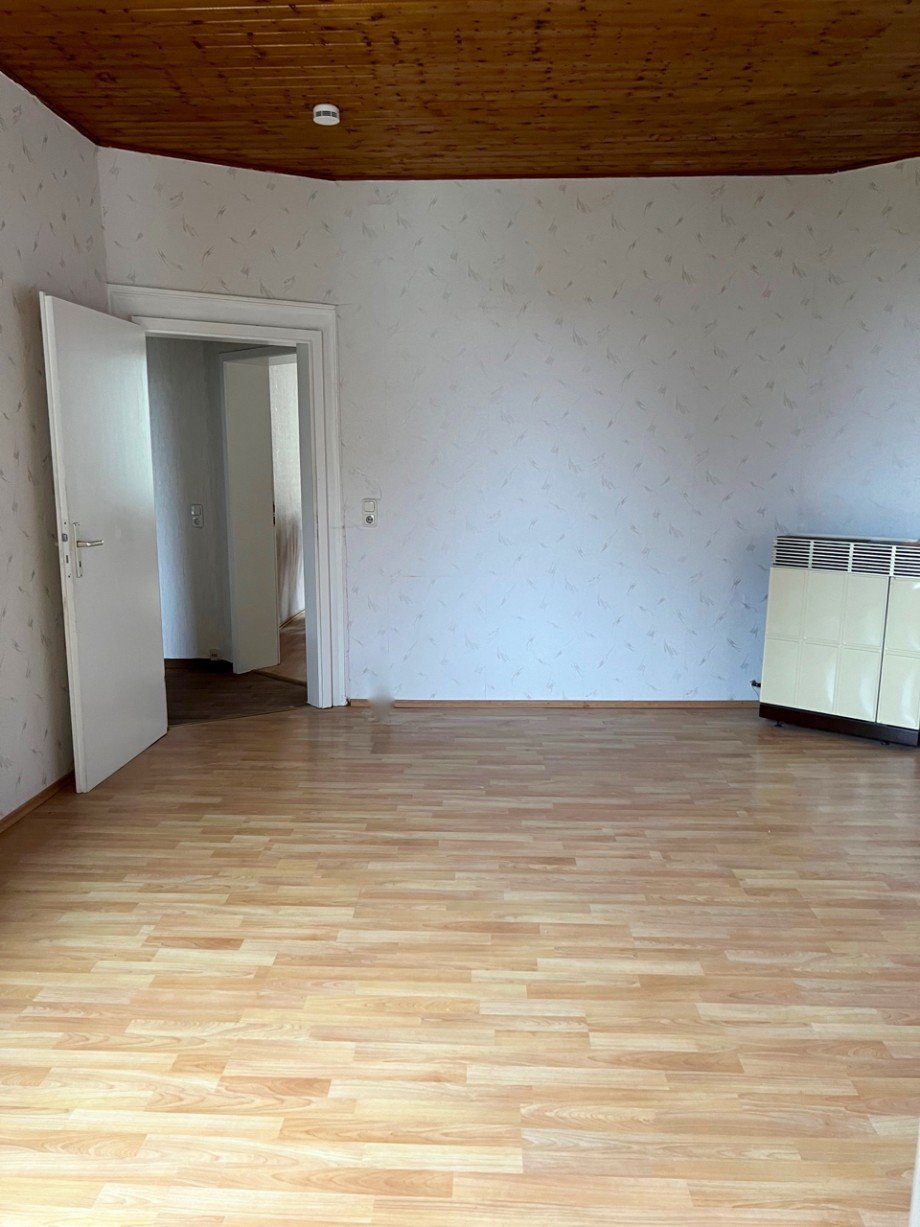 Wohnzimmer Racano Immobilien Etagenwohnung Darmstadt