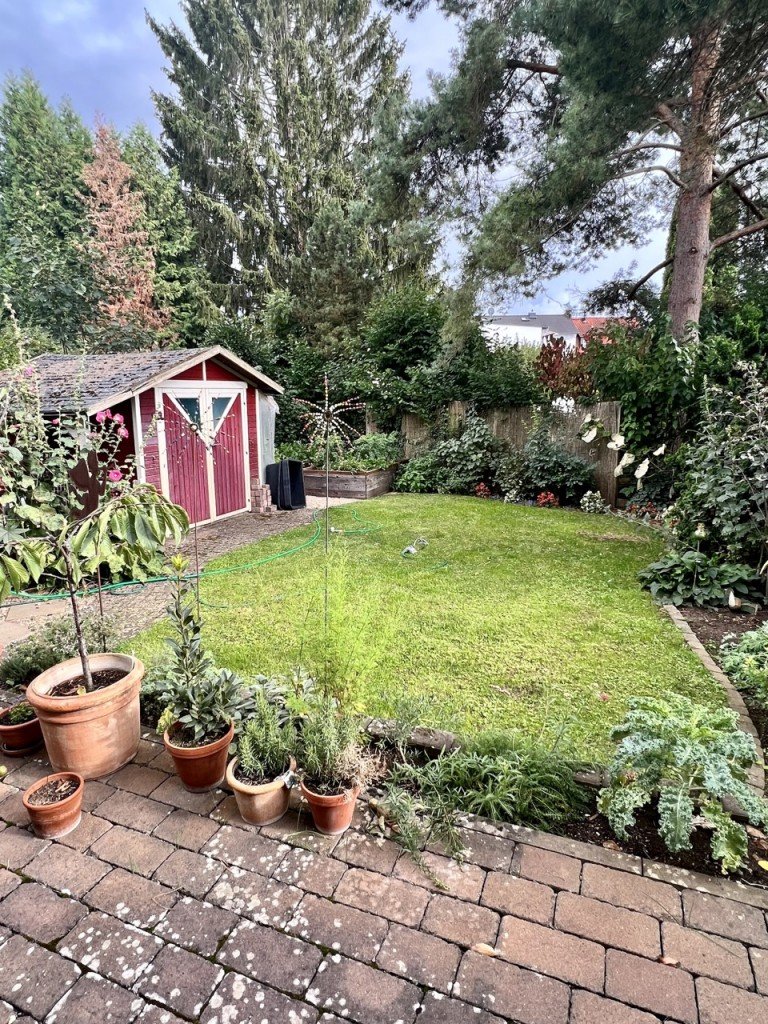 Garten mit Terrasse Dieburg Doppelhaush�lfte *Attraktive DHH in zentraler Lage und trotzdem idyllisch gelegen*