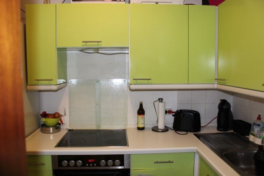 K�che (EBK kann �bernommen werden) Etagenwohnung Ro�drof
