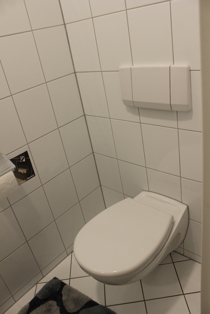 G�ste WC Erdgeschosswohnung Darmstadt
