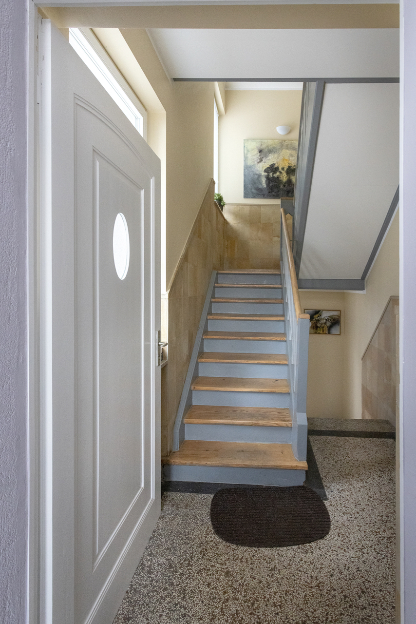 Treppenhaus Eingangsbereich Dachgeschosswohnung Darmstadt