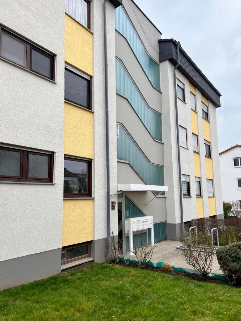 Racano Immobilien Ansicht Ro�dorf Etagenwohnung *Racano Immobilien* - Ideale Single Wohnung - direkt einzugsbereit!