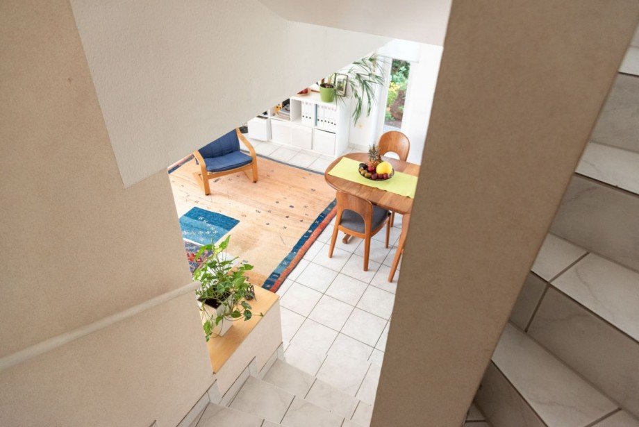 Racano Gro�Zimmern Treppe/ Flur Doppelhaush�lfte Gro�-Zimmern