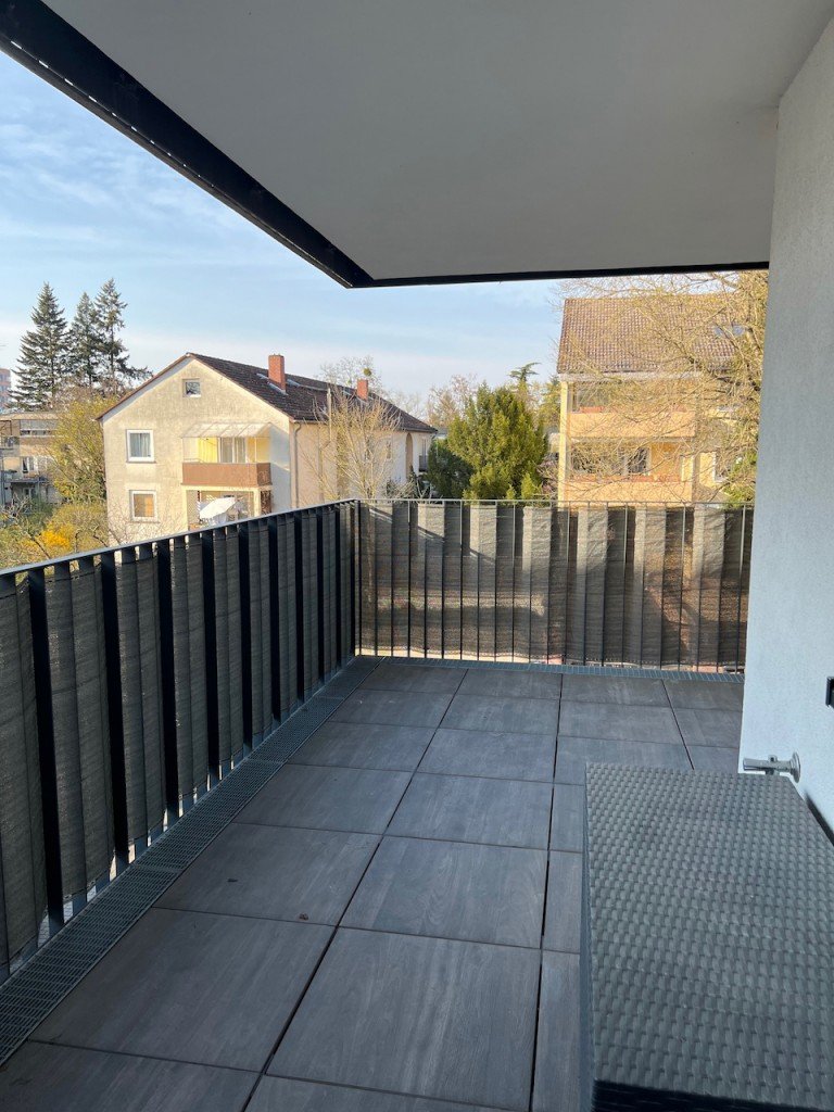 Balkon2 Racano Immobilien Darmstadt Etagenwohnung Bessungen - Moderne Wohnung mit gro�z�gigen Balkon