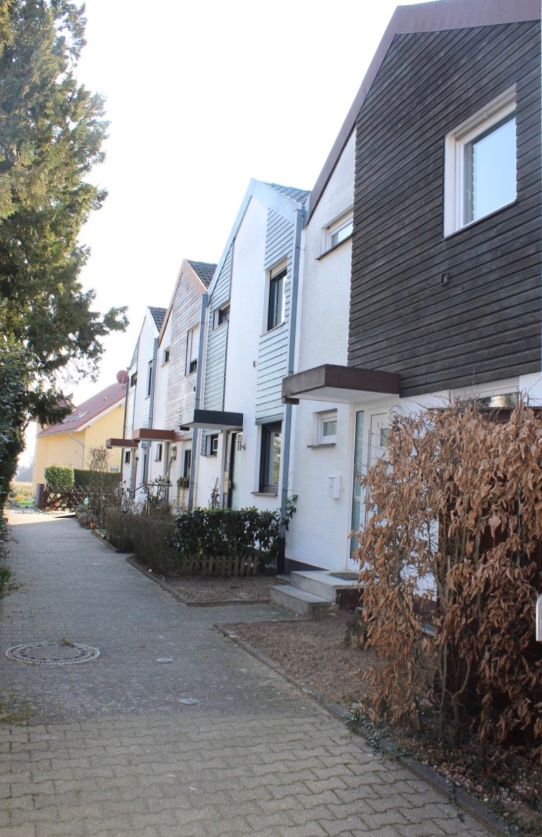 ruhige Wohnlage Reihenmittelhaus B�ttelborn - Worfelden