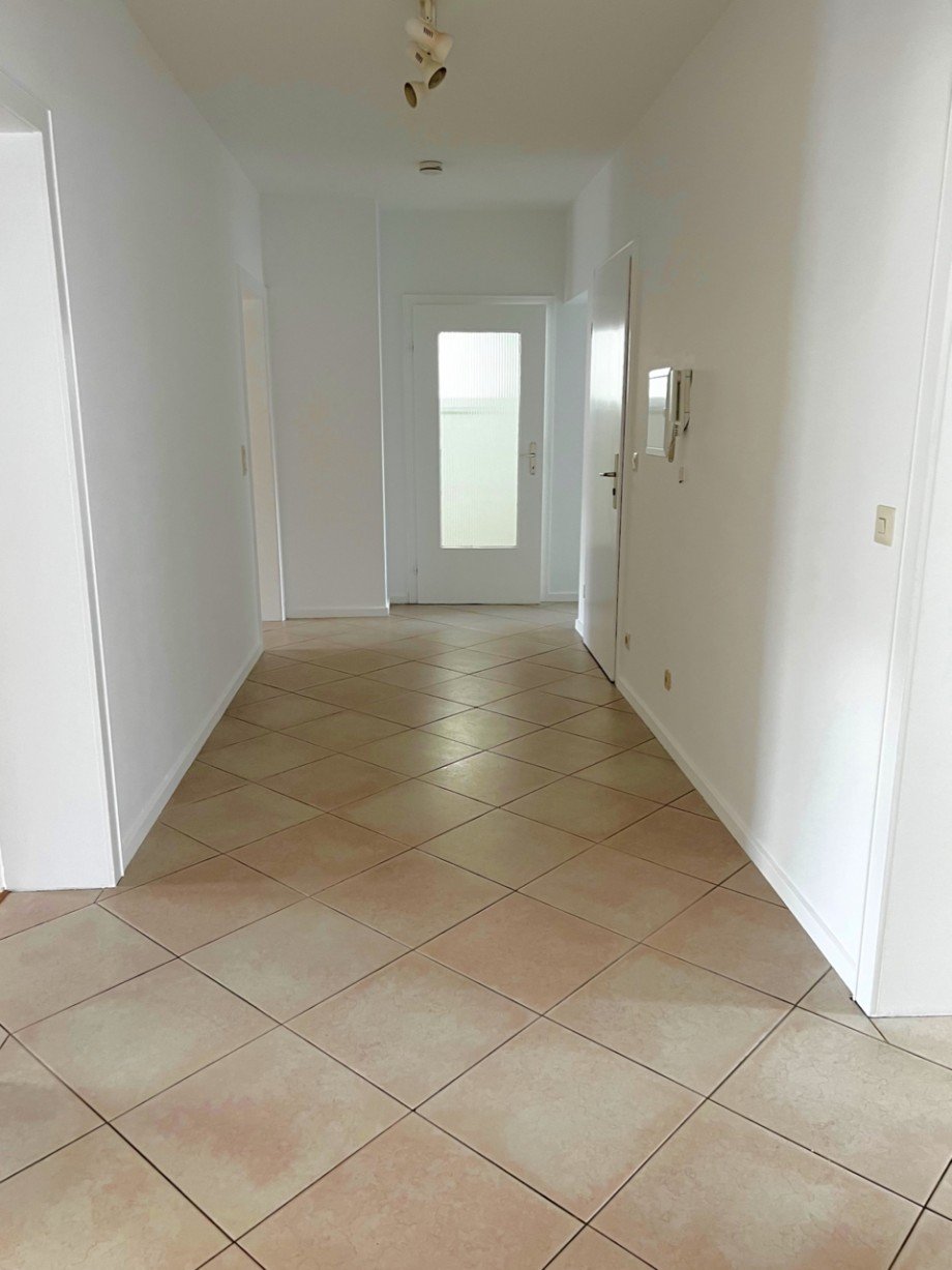 Flur Eingangsbereich Etagenwohnung Darmstadt