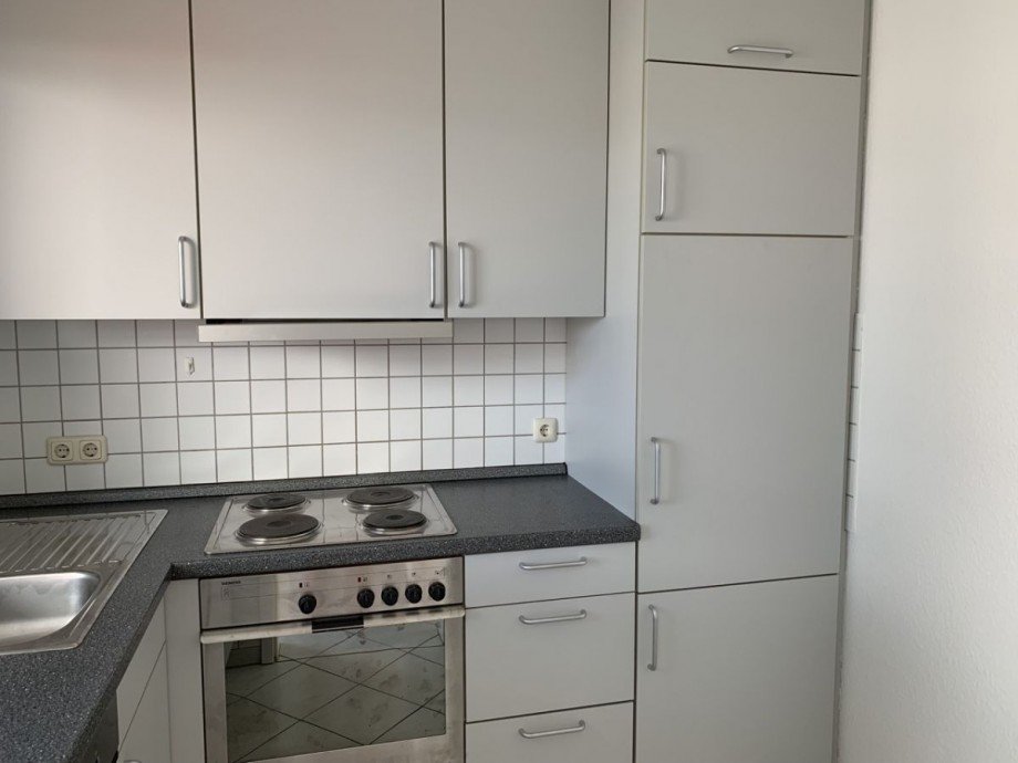 K�che mit EBK Dachgeschosswohnung Darmstadt