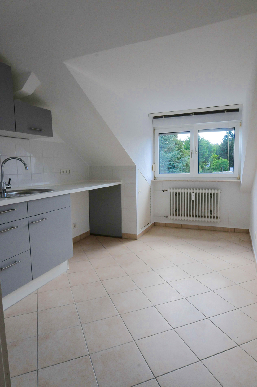 K�che mit EBK Etagenwohnung Darmstadt