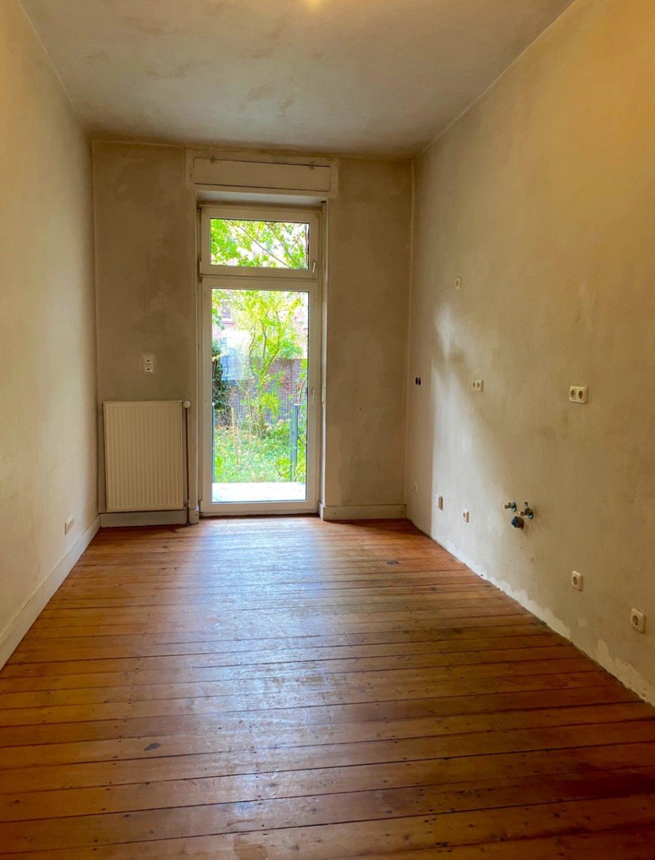 Wohnk�che mit Zugang zum Balkon/ Garten Etagenwohnung Darmstadt