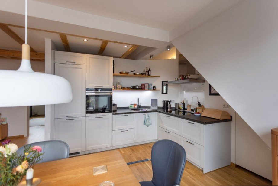 Wohnk�che mit EBK Dachgeschosswohnung Darmstadt