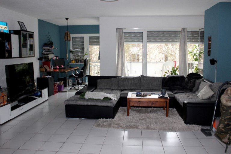 Wohnzimmer Zugang zum Balkon Darmstadt Etagenwohnung Komponistenviertel! 3 Zimmer und 2 Balkone mit Blick ins Gr�ne