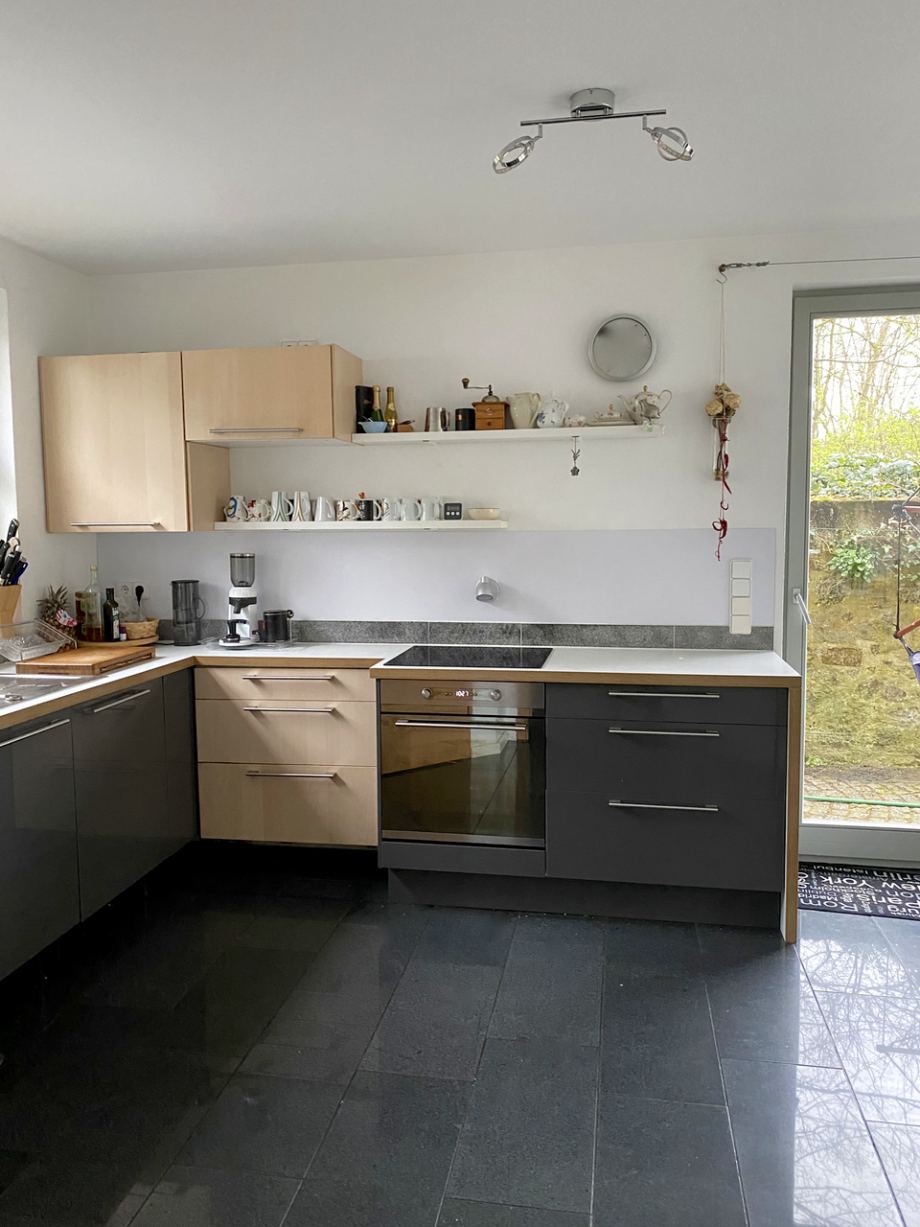 K�che mit EBK Doppelhaush�lfte Darmstadt