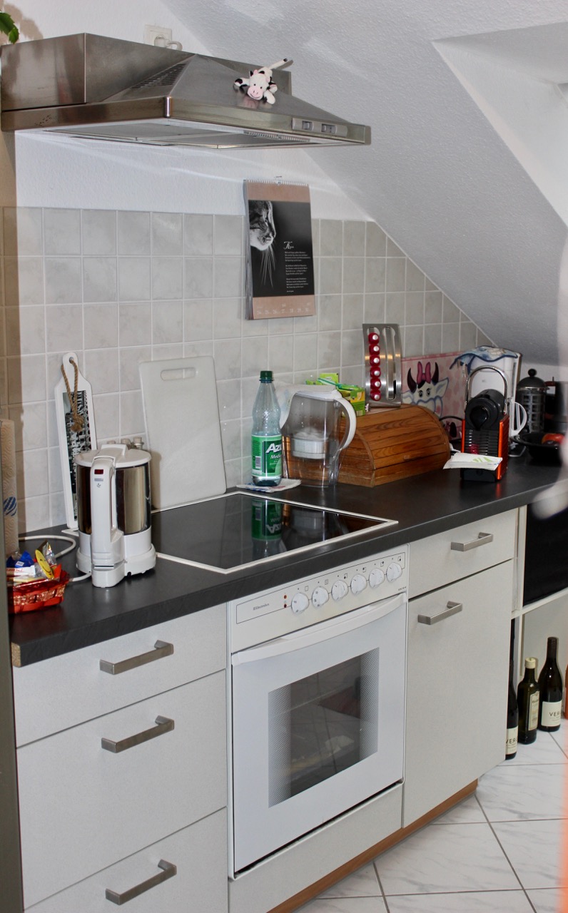 K�che mit EBK Dachgeschosswohnung Erzhausen