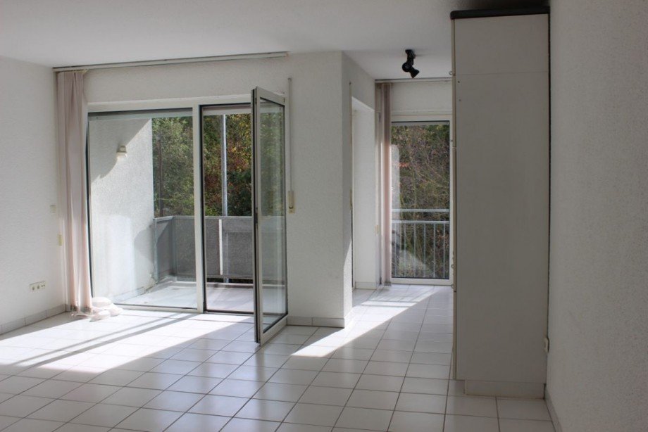 offenes Wohnzimmer mit K�che Etagenwohnung Darmstadt