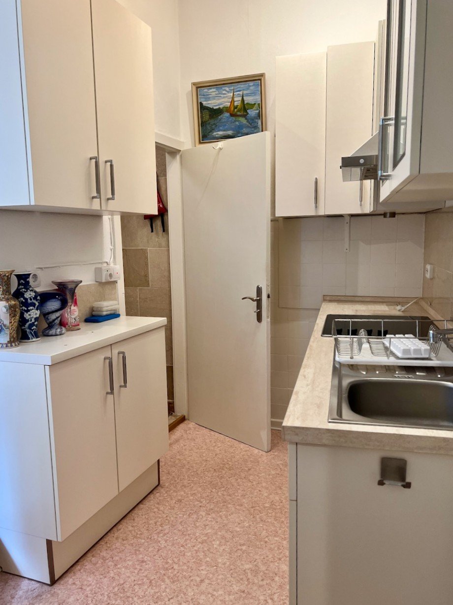 K�che mit Einbauk�che Etagenwohnung Darmstadt