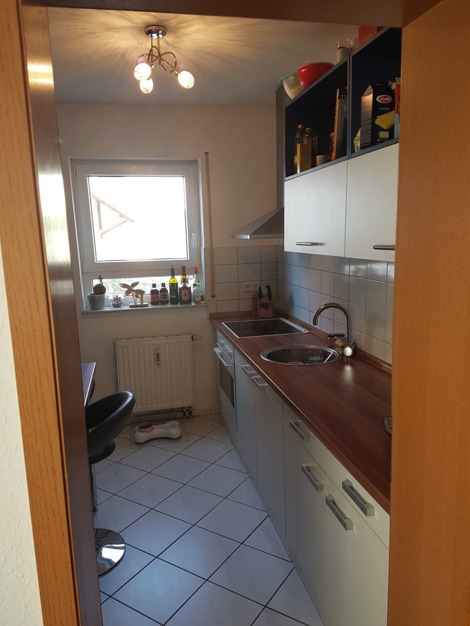 K�che mit K�chenzeile Erdgeschosswohnung Griesheim