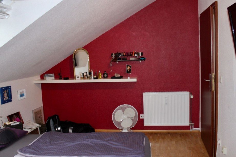 Schlafzimmer Dachgeschosswohnung Erzhausen