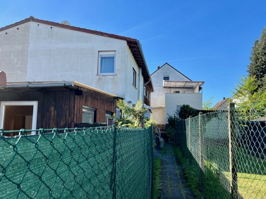 Wixhausen Grundst�ck hinten Racano Immobilien Mehrfamilienhaus Darmstadt