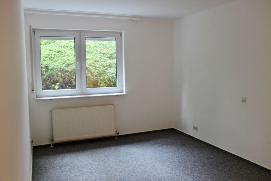 Schlafzimmer Souterrainwohnung Darmstadt - Bessungen