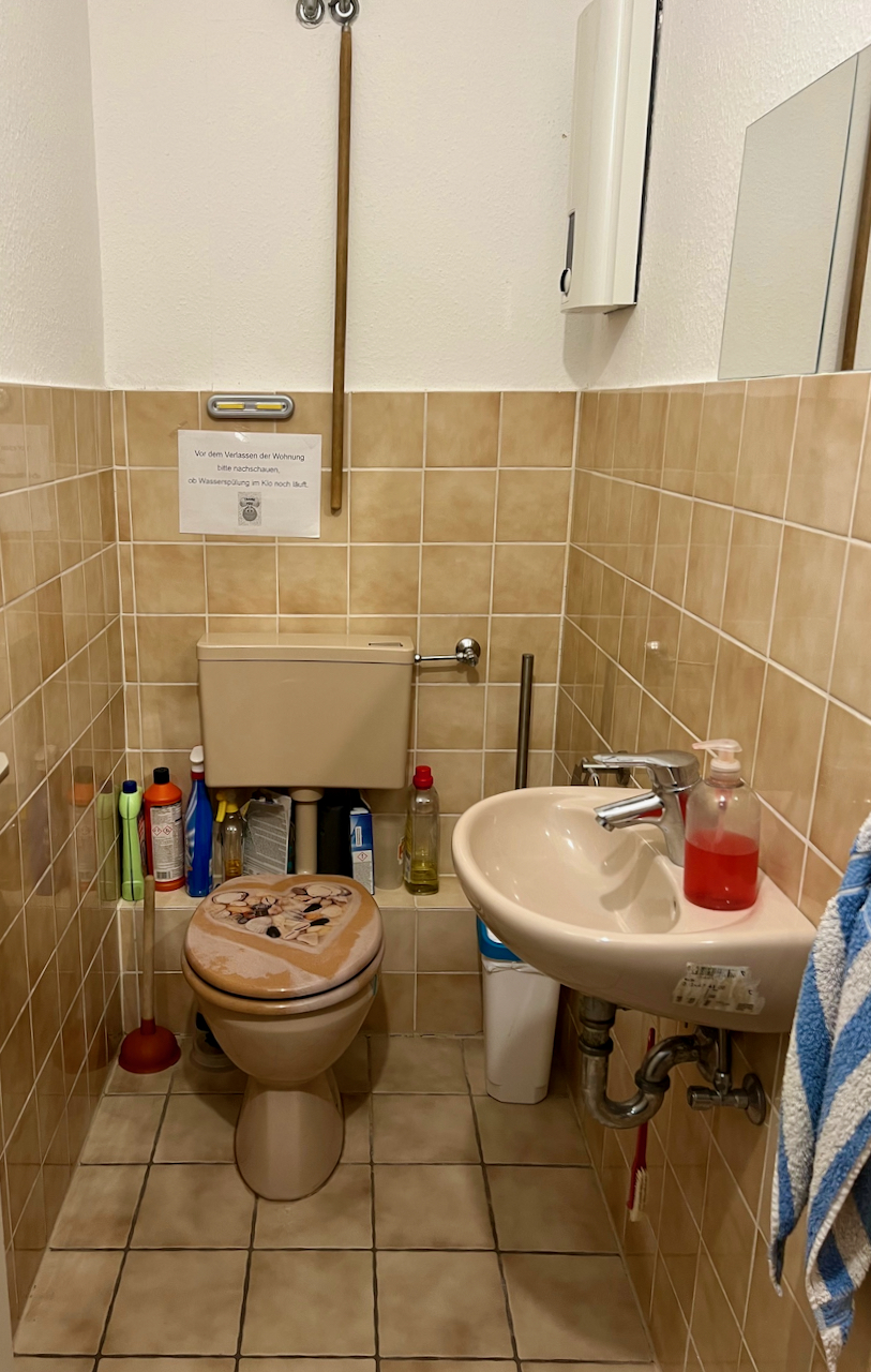 WC Weiterstadt Racano Immobilien Dachgeschosswohnung Weiterstadt