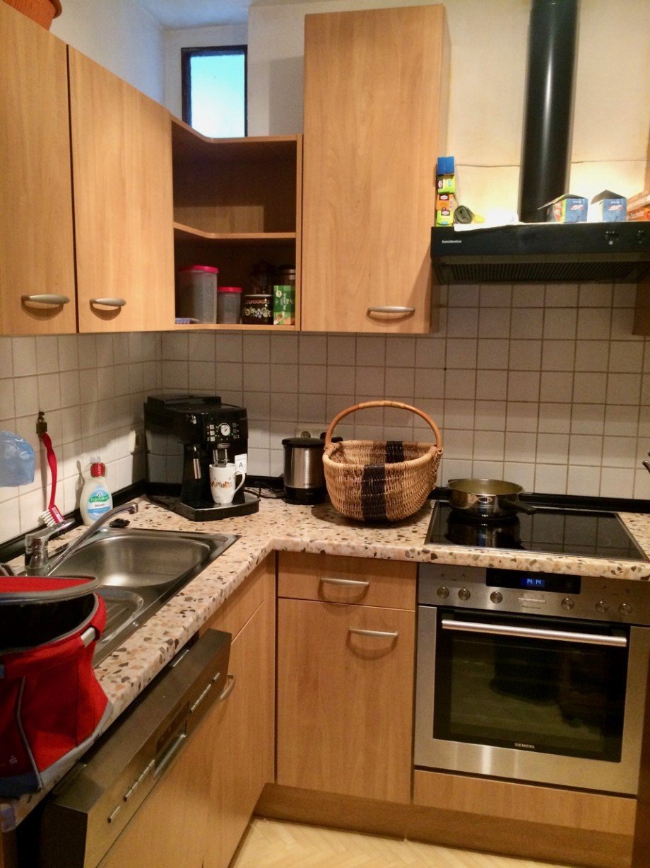 K�che (EBK kann �bernommen werden) Etagenwohnung Ro�dorf