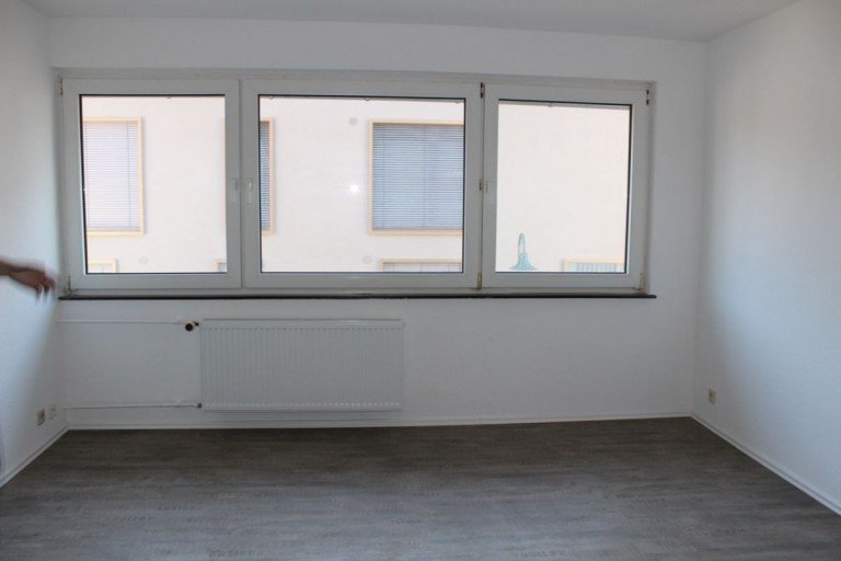 Wohn-Schlafzimmer Darmstadt Etagenwohnung Studenten aufgepasst! Kurzfristig verf�gbar - 1 Zimmerwohnung im Woogsviertel mit Balkon