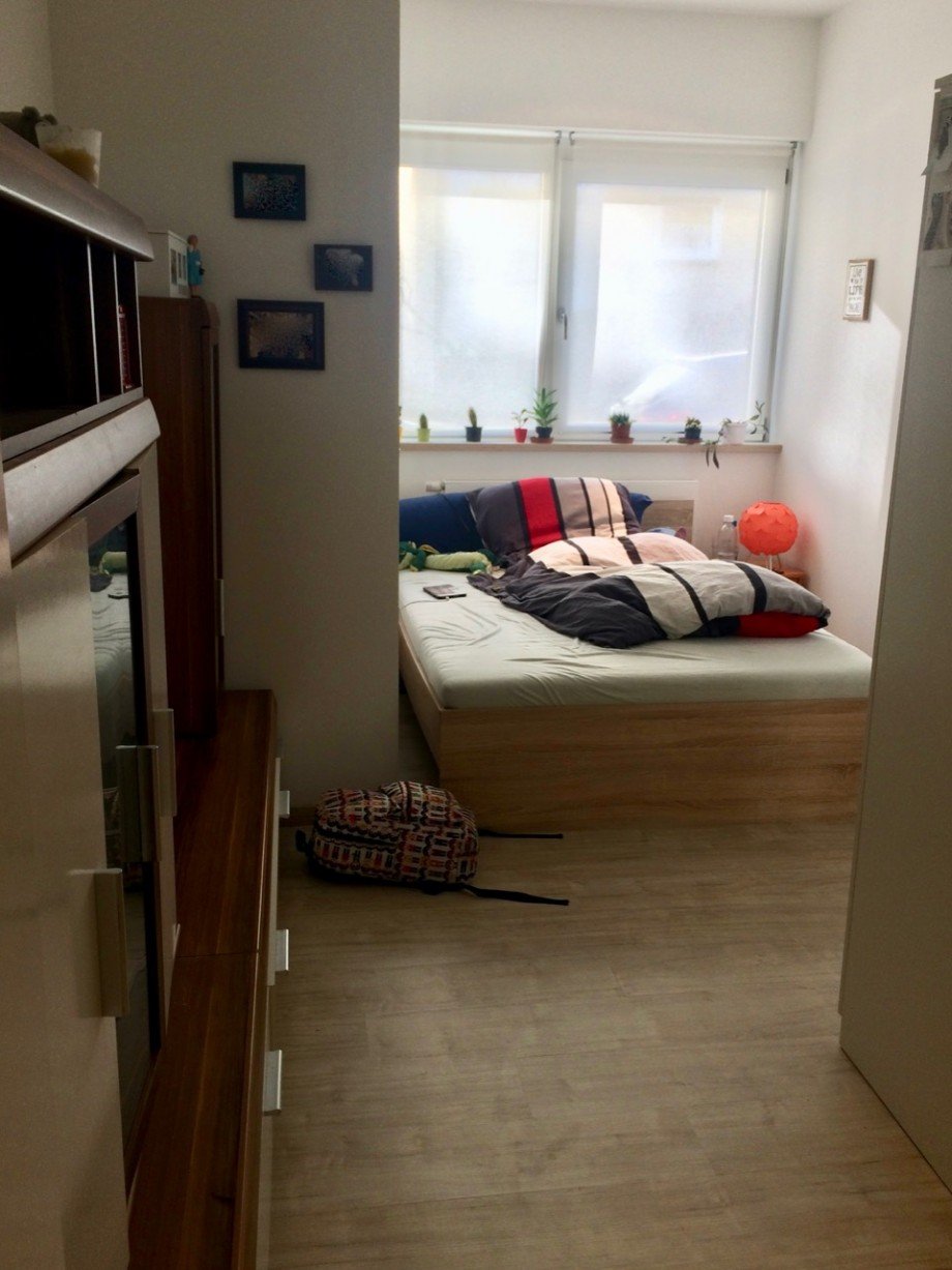 Schlafzimmer 1 Souterrainwohnung Darmstadt