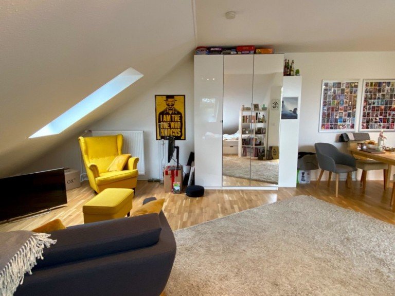 Wohnbereich3 Darmstadt Dachgeschosswohnung Gro�z�gige 1 Zimmer Wohnung mit Terrasse