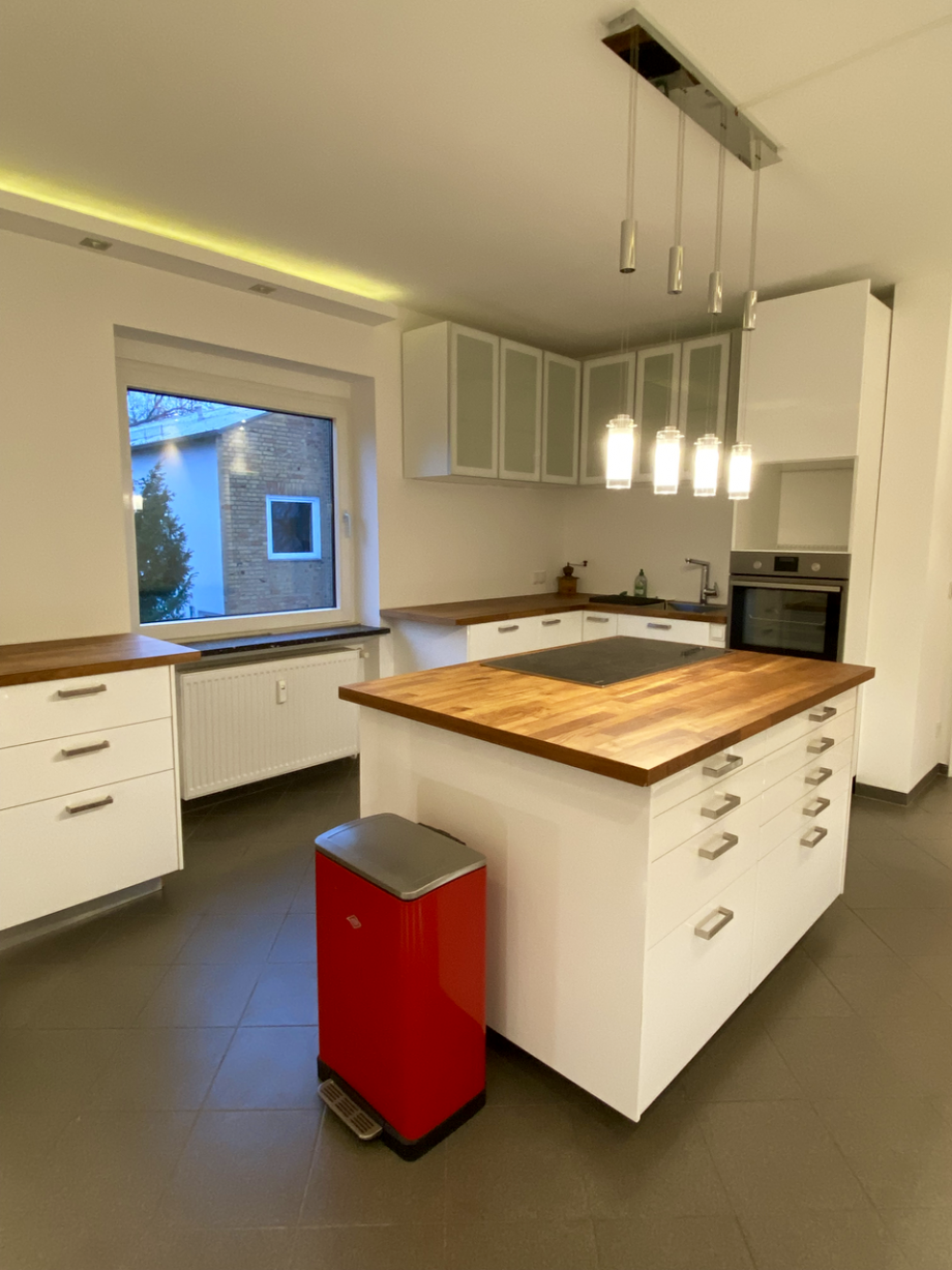 K�che mit EBK Etagenwohnung Darmstadt