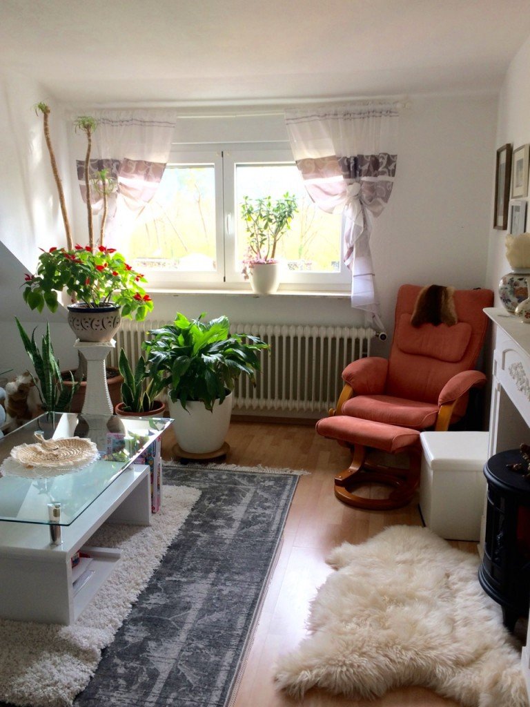 Wohnzimmer Darmstadt Dachgeschosswohnung WG geeignete 2,5 Zimmerwohnung in der Heimst�ttensiedlung