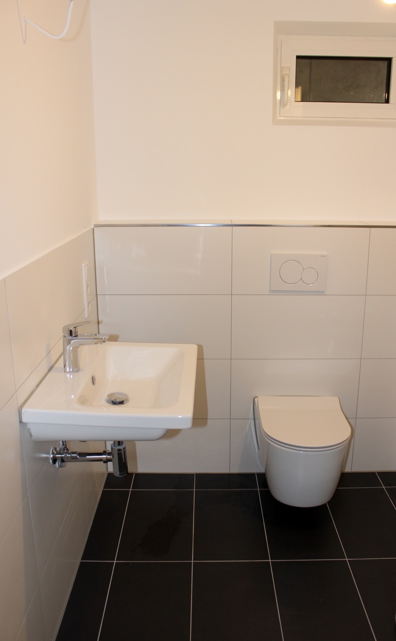 Bad im Souterrain Maisonettewohnung Darmstadt