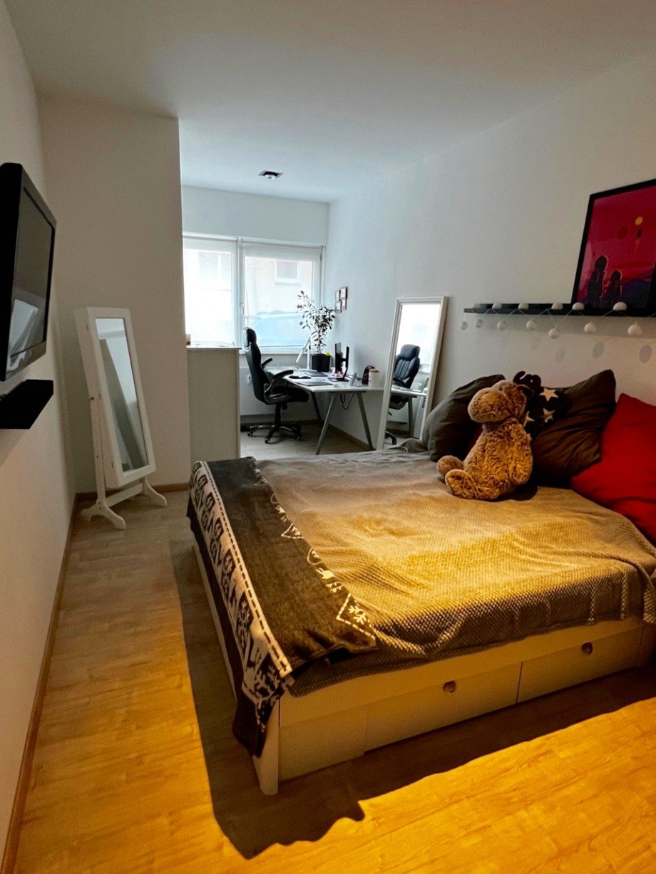 Schlafzimmer Souterrainwohnung Darmstadt