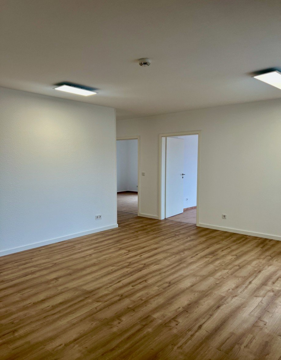 Racano Immobilien Ro�dorf Wohnzimmer 1 Wohnung Ro�dorf