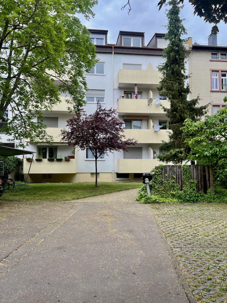 Ansicht_Racano Immobilien Darmstadt Dachgeschosswohnung Gepflegte 3,5-Zimmer-Eigentumswohnung im beliebten Johannesviertel