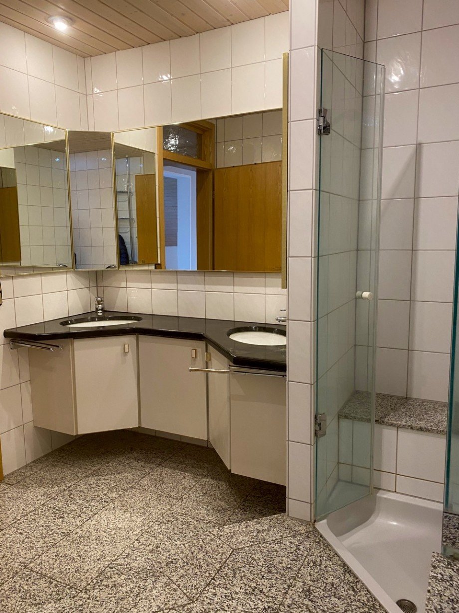 Badezimmer Dachgeschosswohnung Rossdorf