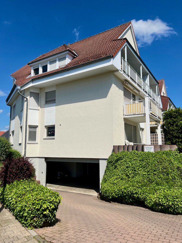 Ansicht Haus Racano Immobilien Weiterstadt Etagenwohnung Attraktive und gepflegte 3-Zimmer-Wohnung in Weiterstadt
