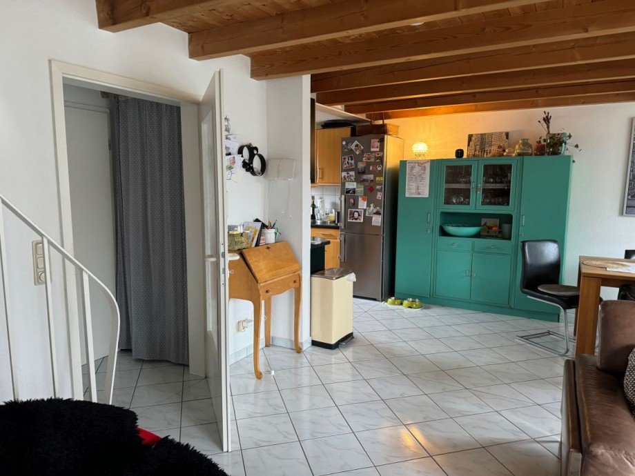 Wohnbereich mit Blick in die K�che Reihenmittelhaus Darmstadt