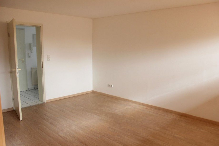 Wohn-/Schlafzimmer Erdgeschosswohnung Ober-Ramstadt