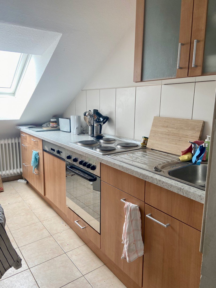 K�che (EBK gegen Abstand) Dachgeschosswohnung Darmstadt