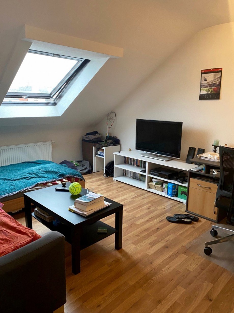 Zimmer 4 Dachgeschosswohnung Darmstadt