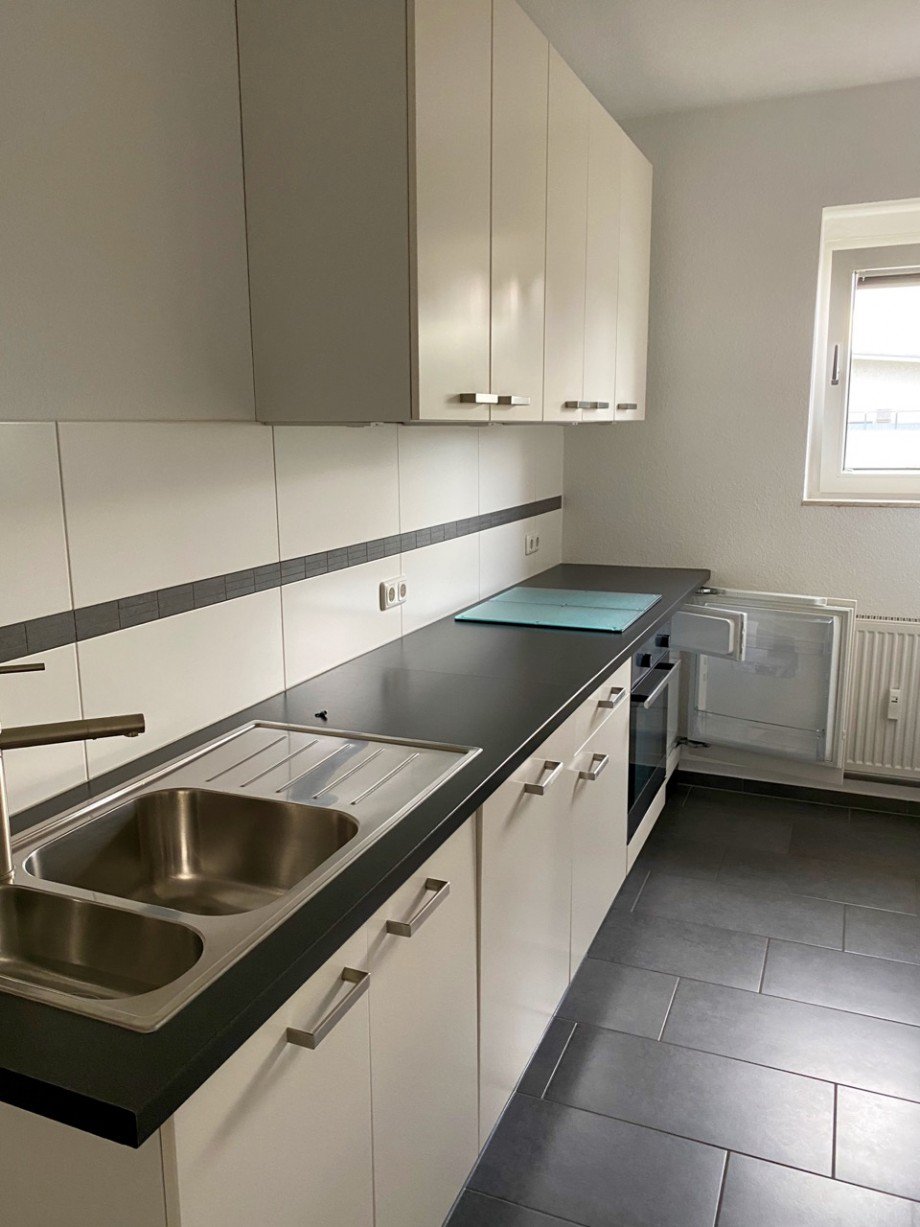 K�che mit EBK Etagenwohnung Darmstadt