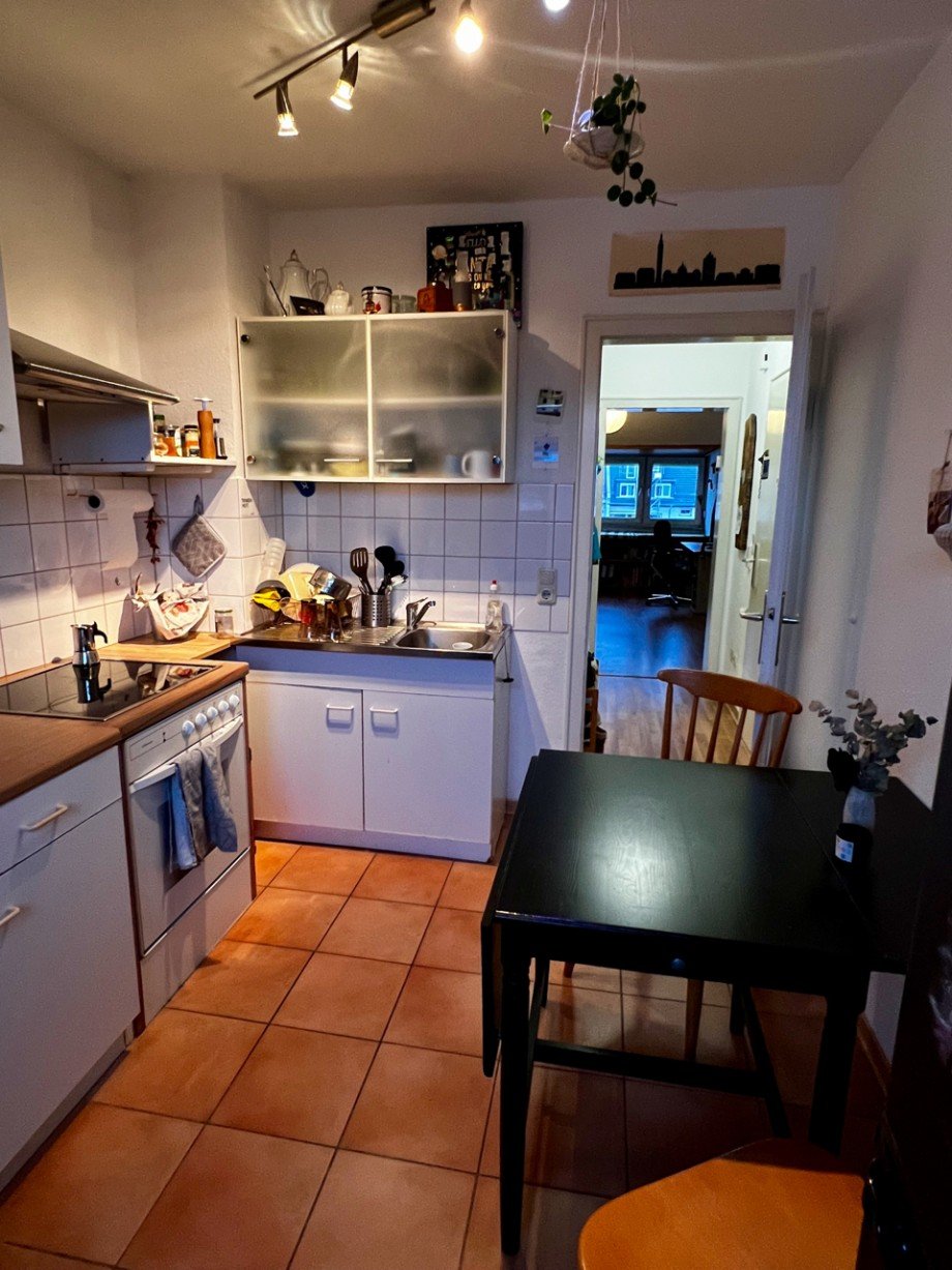 K�che (EBK gegen Abstand) Dachgeschosswohnung Darmstadt