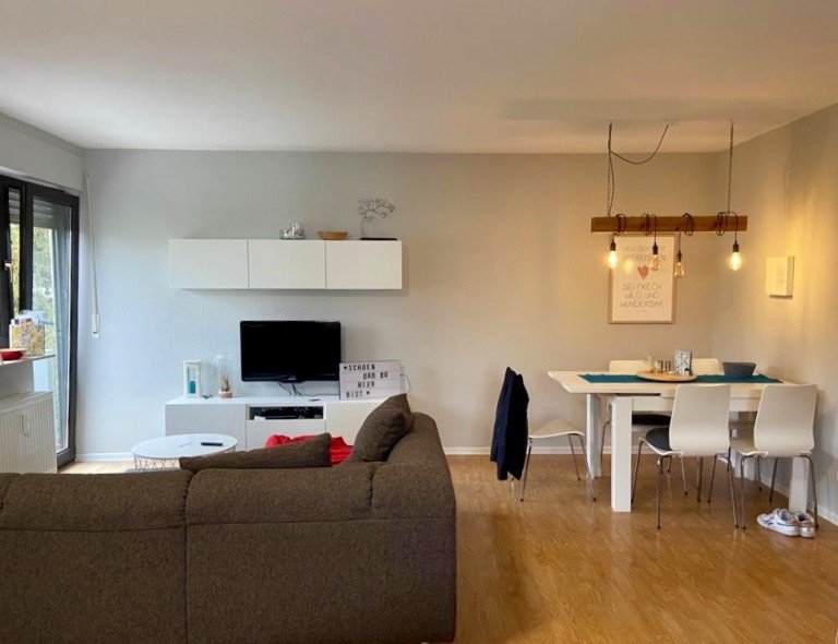 Wohnbereich Ro�dorf Etagenwohnung Ro�dorf - Gro�z�gige 1 Zimmer Wohnung mit Balkon