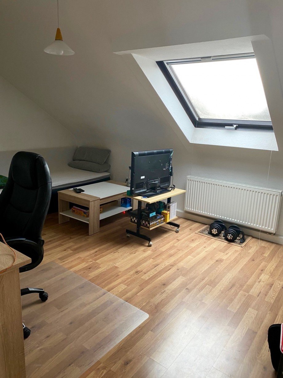 Zimmer 3 Dachgeschosswohnung Darmstadt