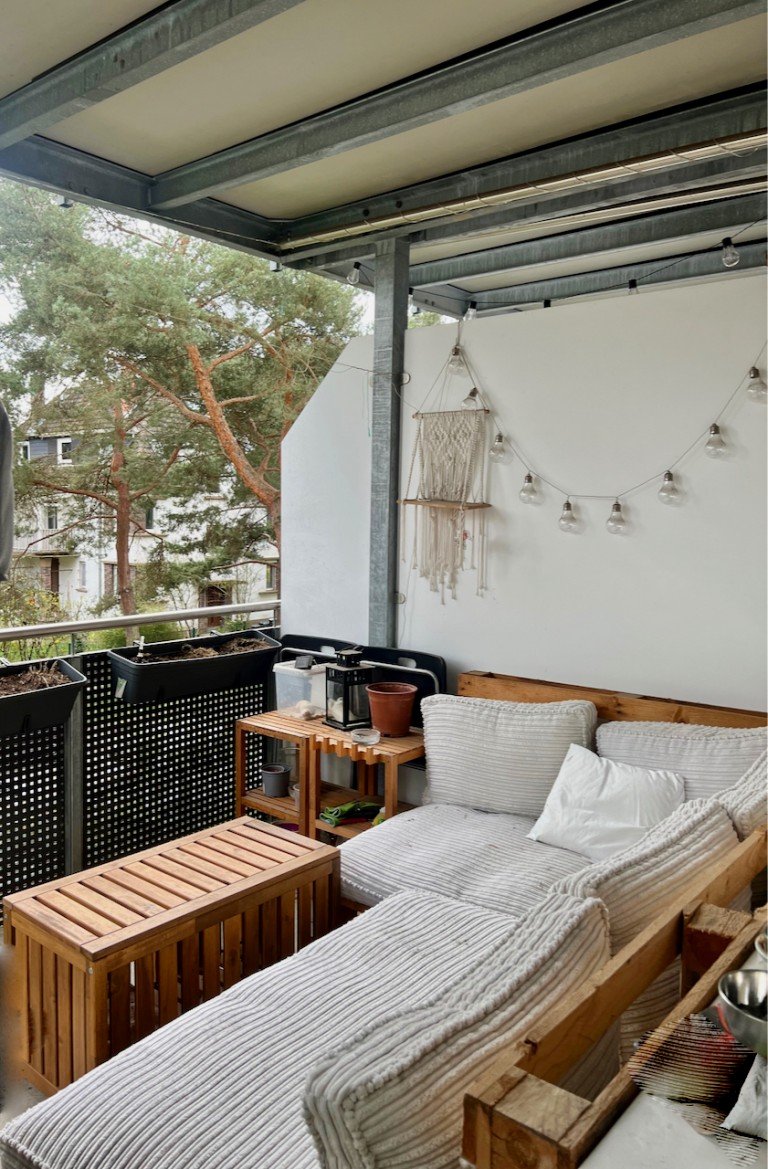 Balkon Racano Immobilien Darmstadt Etagenwohnung Ruhig gelegen - Ideal f�r Singles