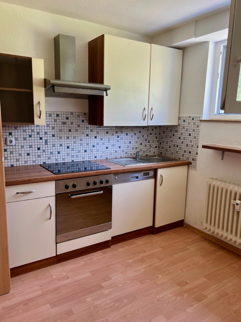 Racano Immobilien K�che Souterrainwohnung Offenbach